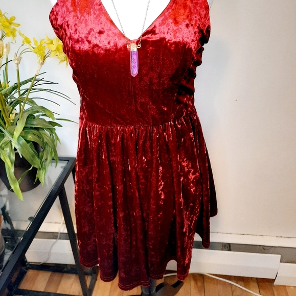 Red Velvet Cocktail Dress - Picture 7 of 8